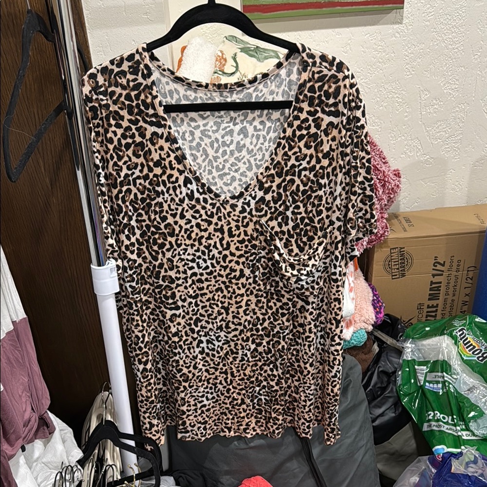 3X cheetah tshirt